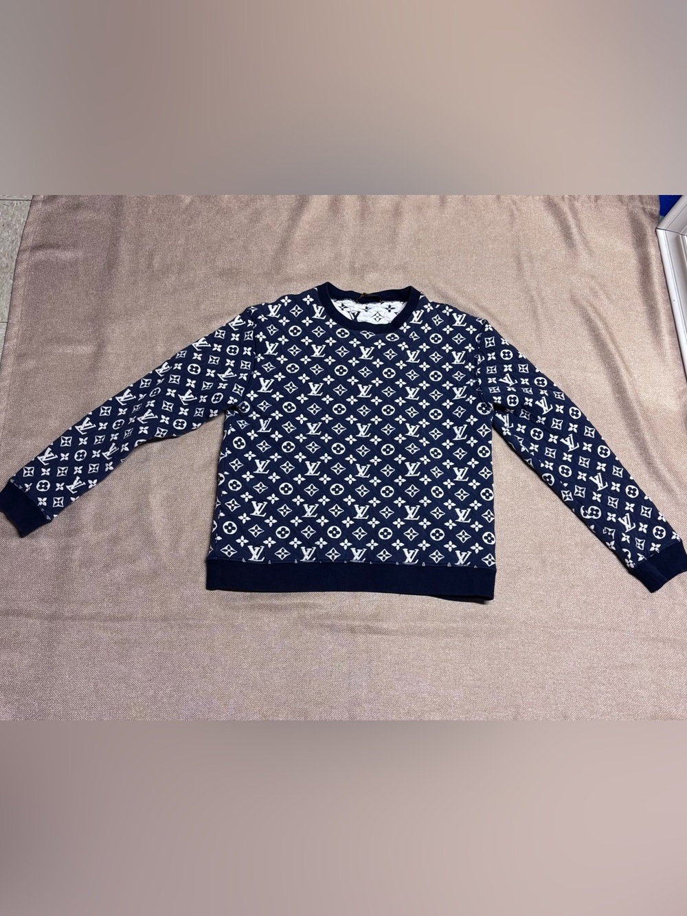 Louis Vuitton Navy and White Monogram Crewneck Sweatshirt Size XL . Read below